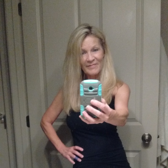 Meet your Posher, Karen - Picture 3 of 3